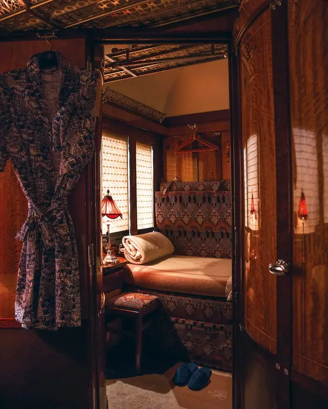 Oriënt Express: London / Paris - Prague Return / Cabin Suite