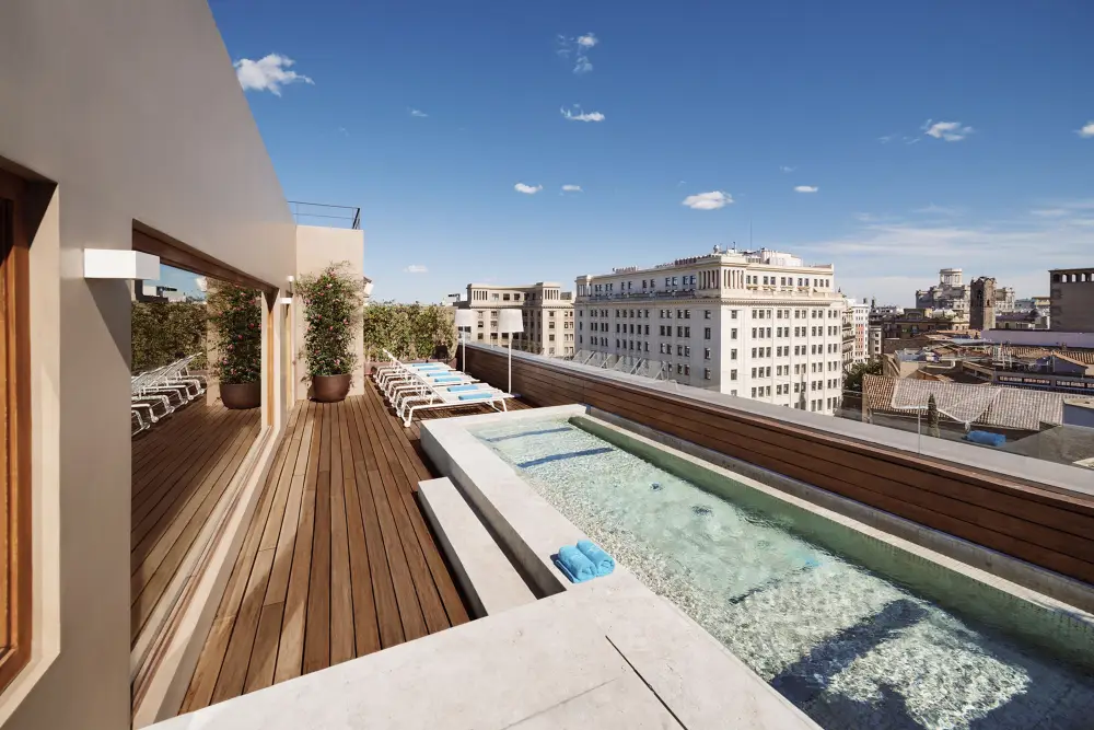 Hotel Colón**** | City break Barcelona - Train and Hotel