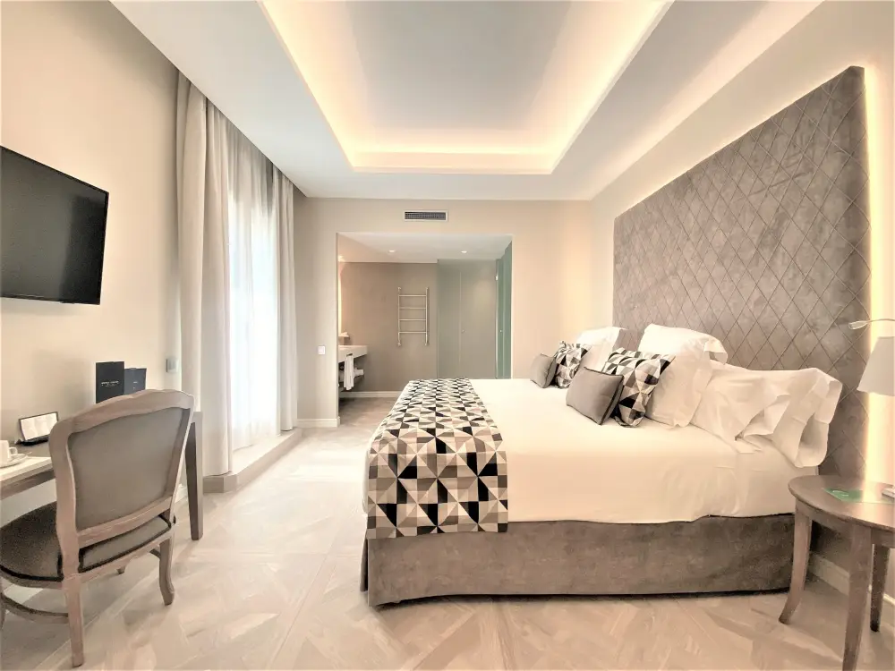 Hotel Colón**** | City break Barcelona - Train and Hotel