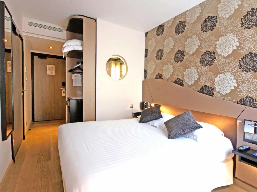 Hôtel Hor Europe**** | City break Paris - Train and Hotel