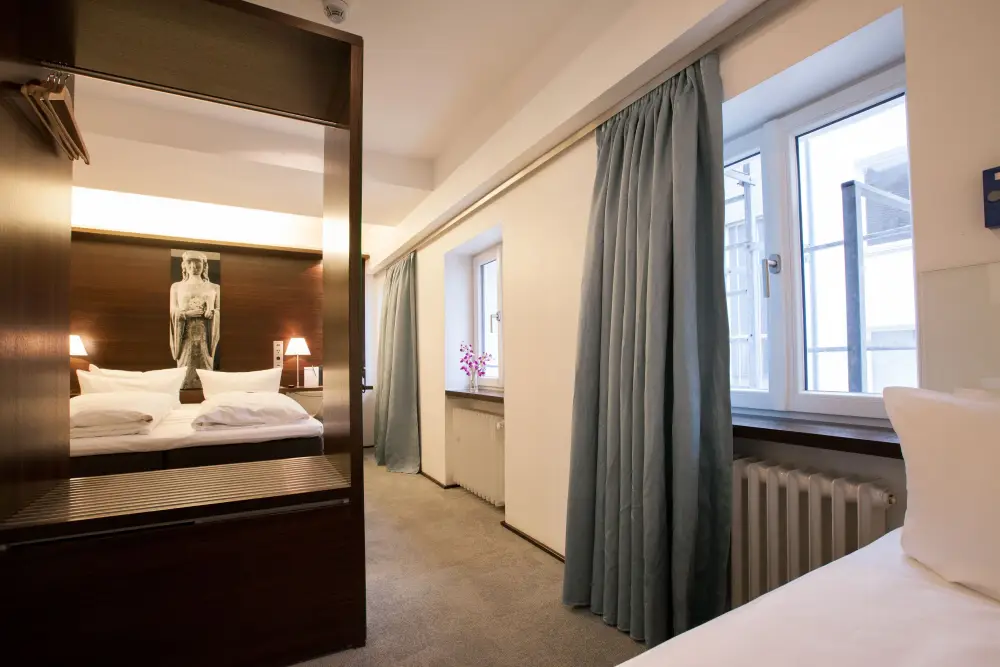 Stern am Rathaus*** | Stedentrip Keulen - Trein en Hotel