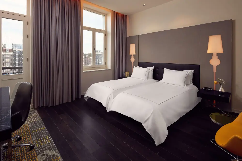 Park Plaza Hotel Victoria**** | City break Amsterdam - Train and Hotel