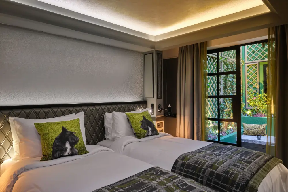 Hotel Academie**** | City break Bruges - Train and Hotel