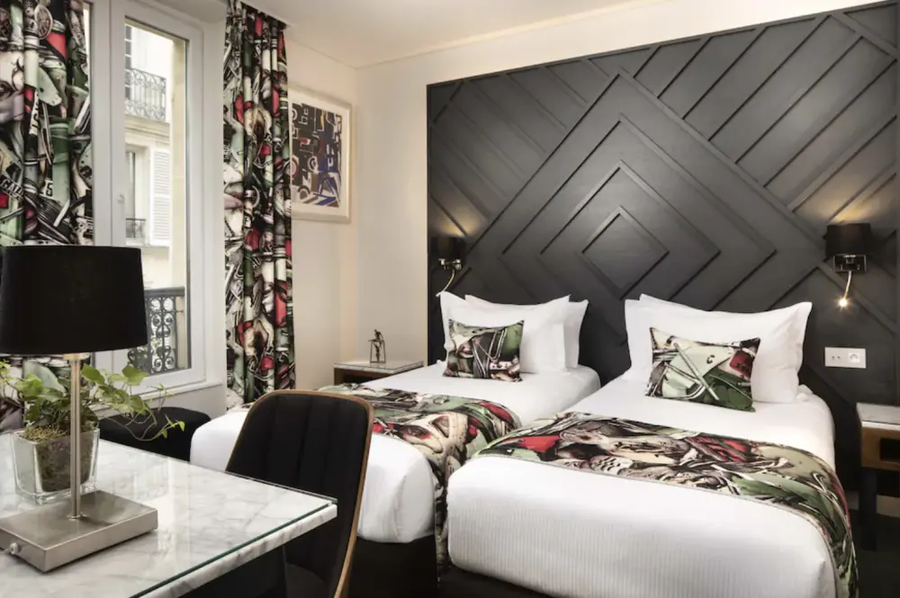 Hotel Des Arts Paris Montmartre | Stedentrip Parijs, trein en hotel, kamer
