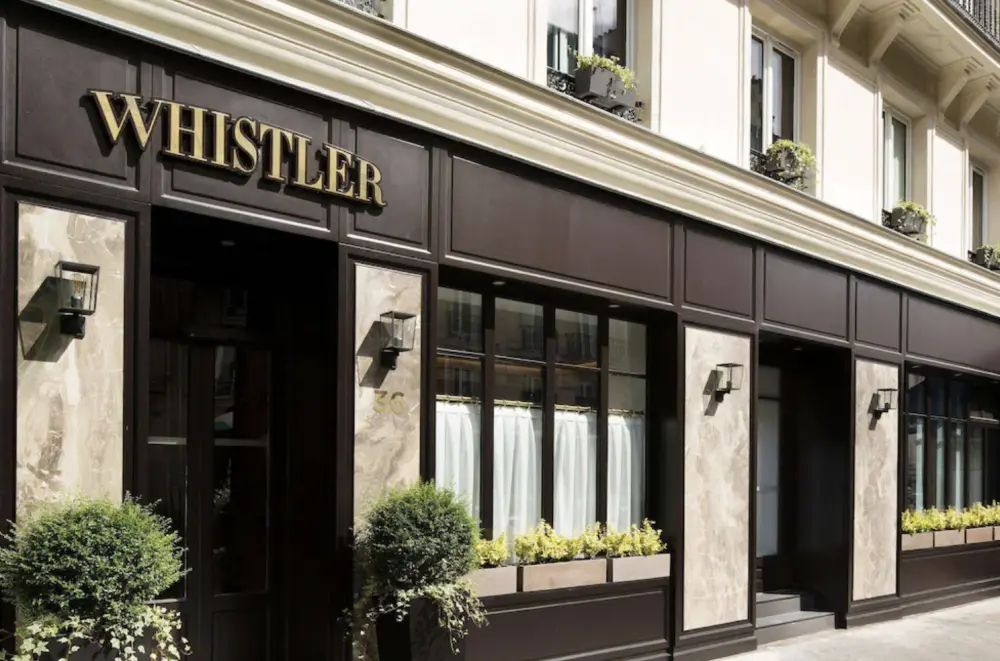 Hotel Whistler | Stedentrip Parijs - Trein en Hotel