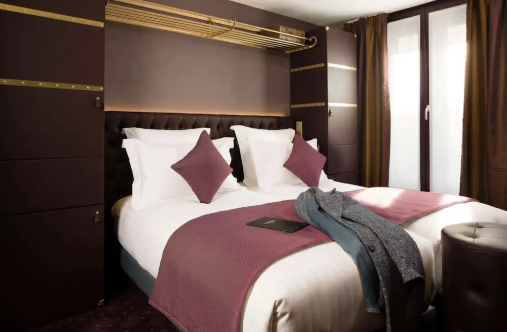 Hotel Whistler | Stedentrip Parijs - Trein en Hotel