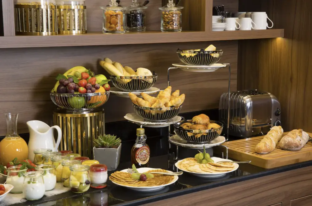 Hotel Whistler | Stedentrip Parijs - Trein en Hotel