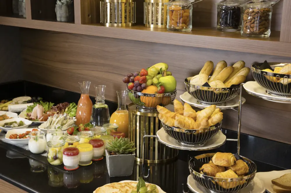 Hotel Whistler | Stedentrip Parijs - Trein en Hotel