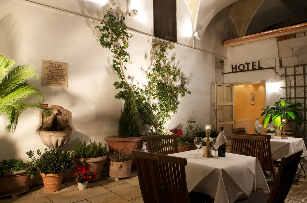 Hotel Schlicker*** | Stedentrip München - Trein en Hotel Duitsland