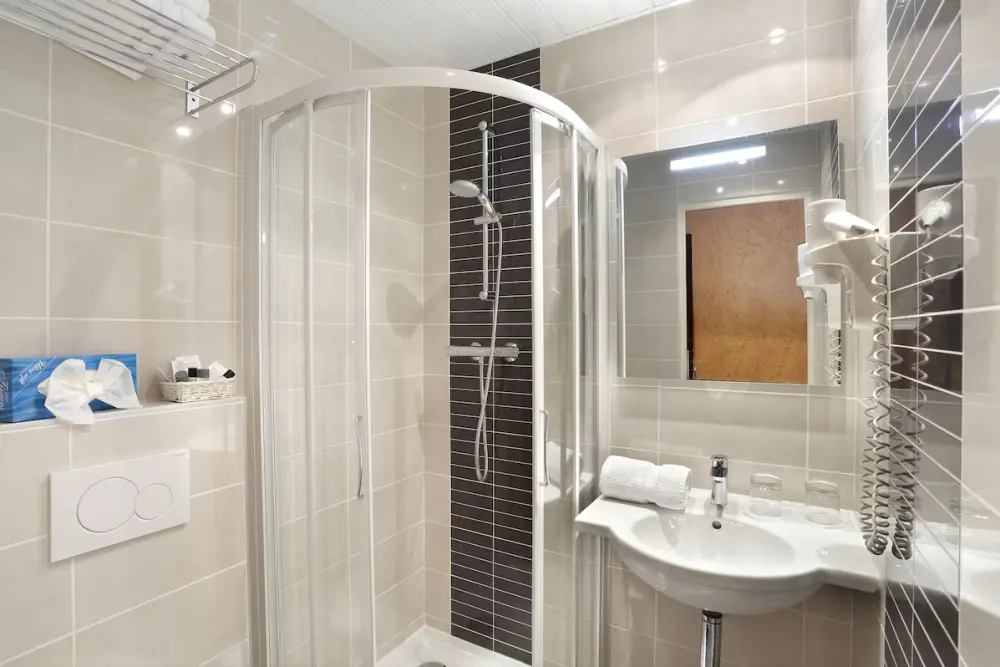 Hotel Paix Republique | Stedentrip Parijs - Trein en Hotel Frankrijk