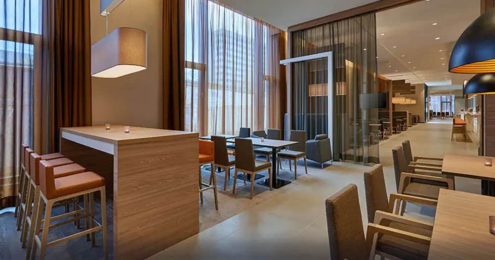 Hotel Hampton by Hilton Alexanderplatz | Stedentrip Berlijn - Trein en Hotel Duitsland