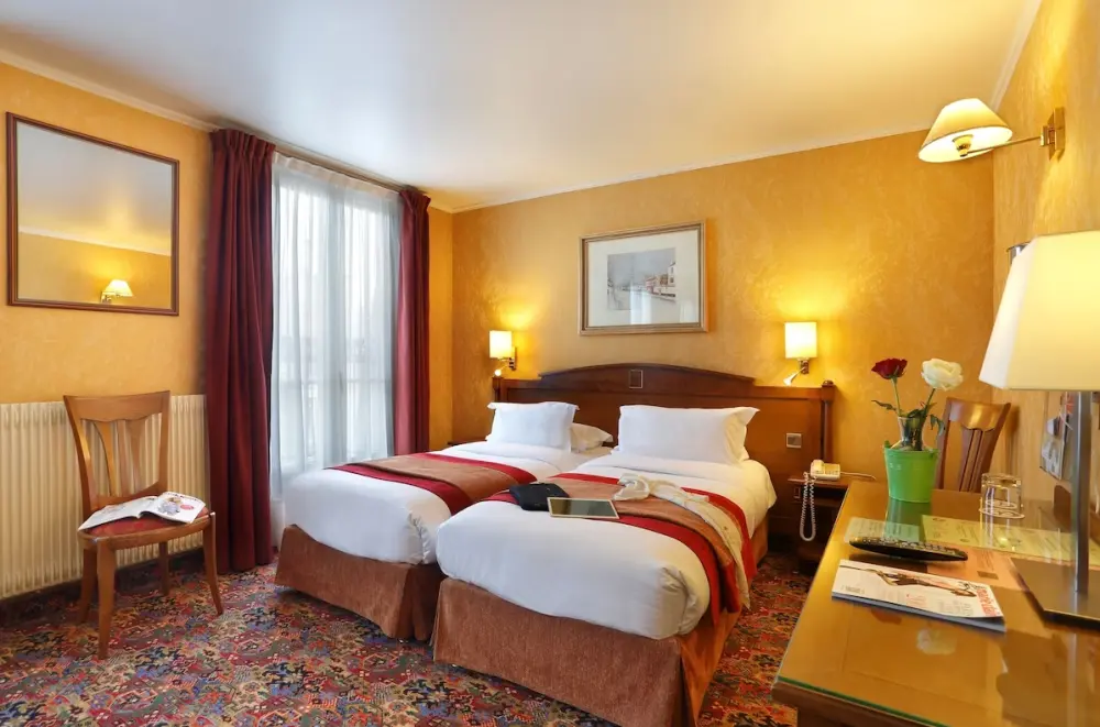 Hotel Paix Republique | Stedentrip Parijs - Trein en Hotel Frankrijk