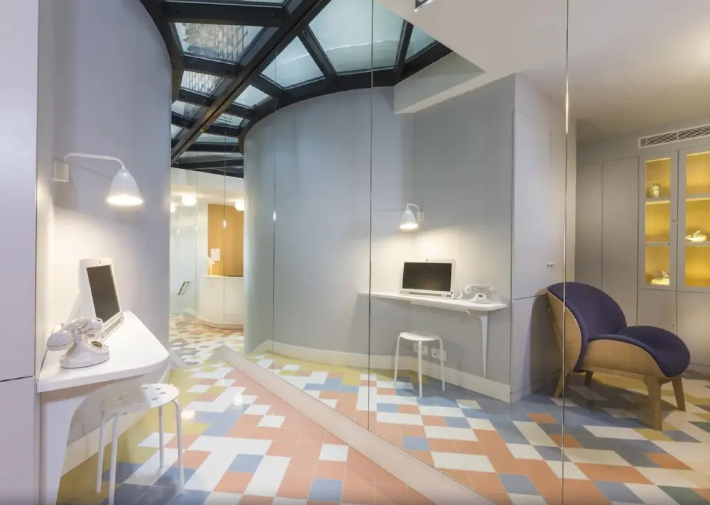 Hotel Le Lapin Blanc | Stedentrip Parijs - Trein en Hotel Frankrijk