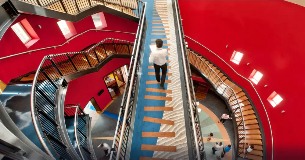 Hotel Explorer Disneyland Parijs | Stedentrip Parijs - Trein en Hotel Frankrijk 