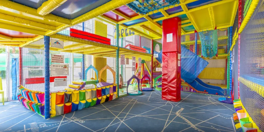 Hotel Explorer Disneyland Parijs | Stedentrip Parijs - Trein en Hotel Frankrijk 