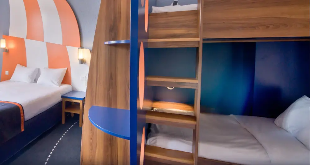 Hotel Explorer Disneyland Parijs | Stedentrip Parijs - Trein en Hotel Frankrijk 