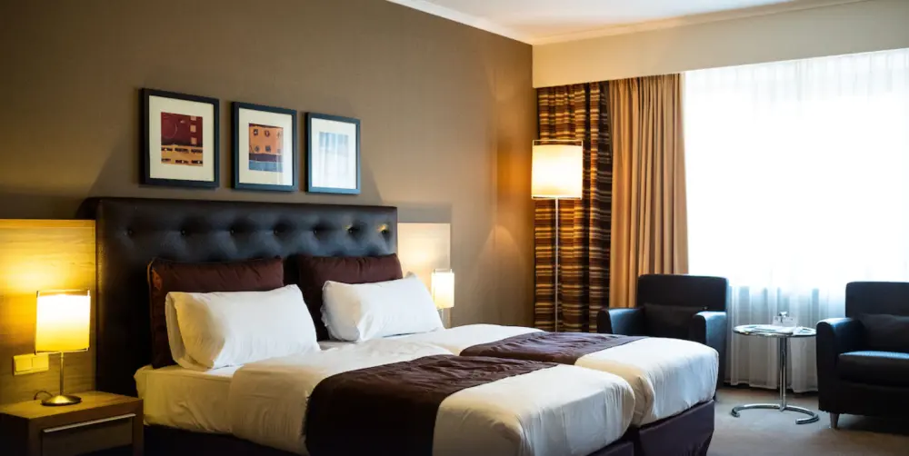 Hyllit Hotel**** | Stedentrip Antwerpen - Trein en Hotel Belgie