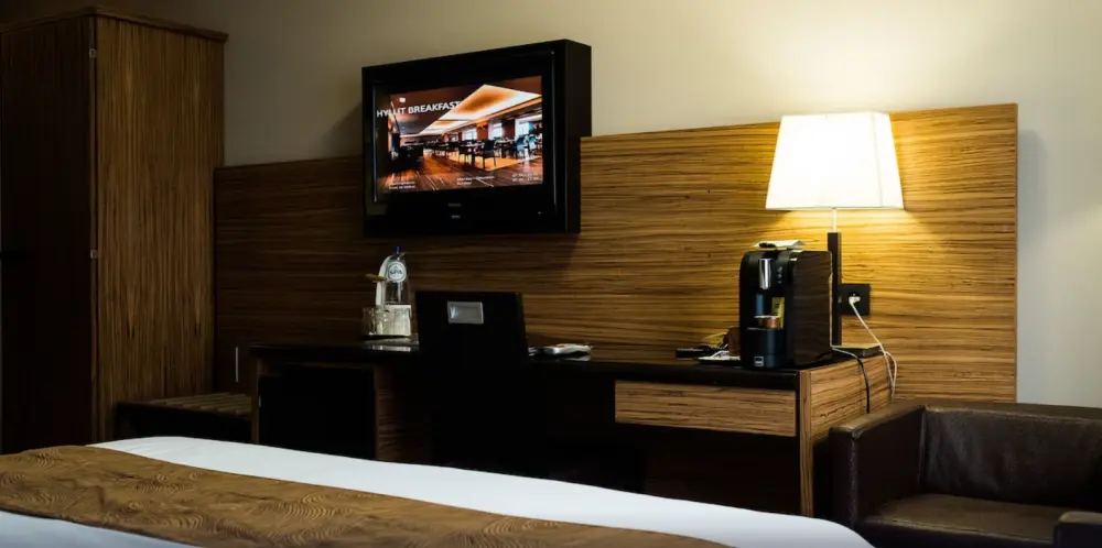 Hyllit Hotel**** | Stedentrip Antwerpen - Trein en Hotel Belgie