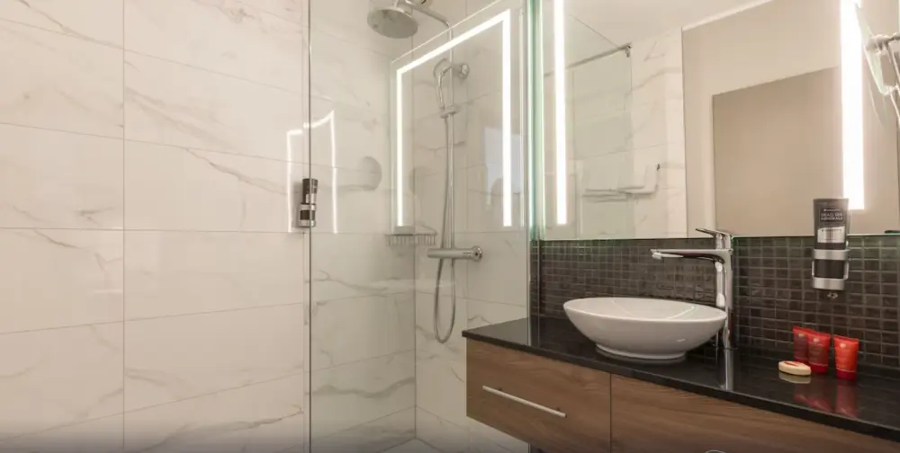 Leonardo Hotel | Stedentrip Antwerpen - Trein en Hotel Belgie