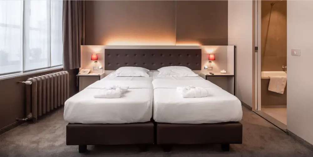 Hotel Navarra | Stedentrip Brugge - Trein en Hotel Belgie