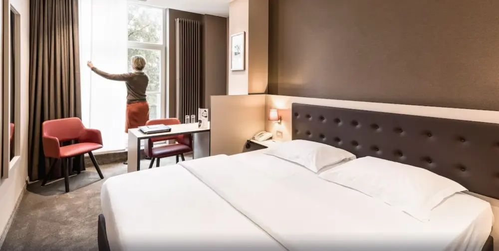 Hotel Navarra | Stedentrip Brugge - Trein en Hotel Belgie