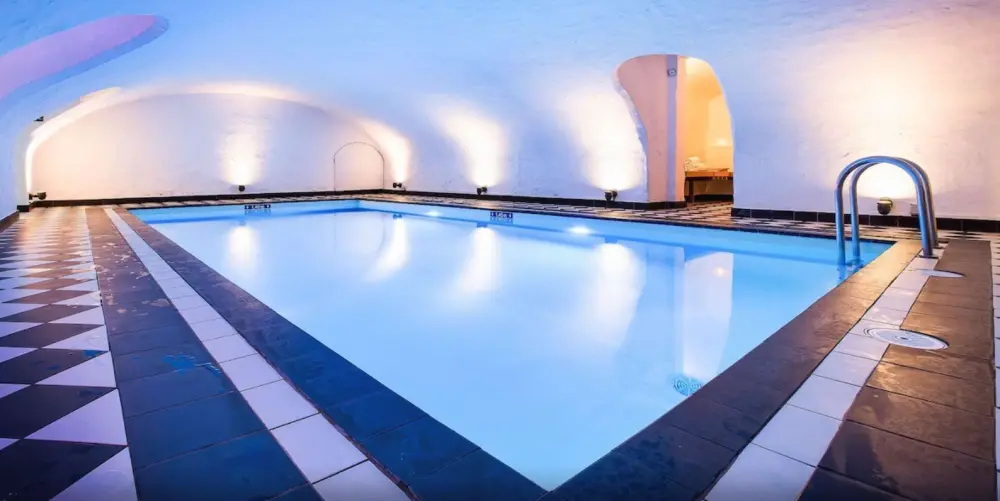 Hotel Navarra | Stedentrip Brugge - Trein en Hotel Belgie