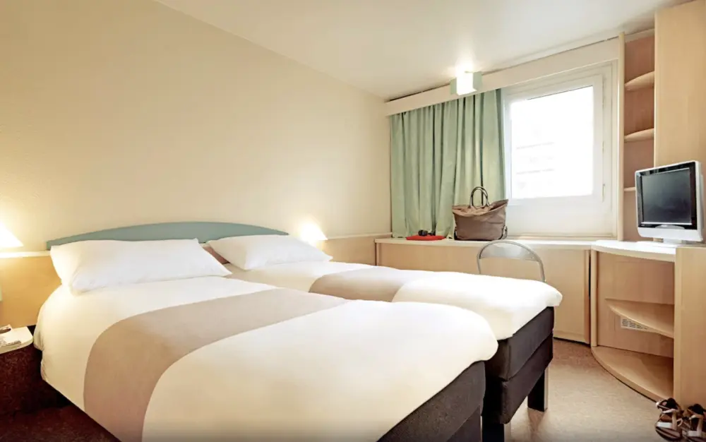 Ibis Dusseldorf Hauptbahnhof | Stedentrip Düsseldorf - Trein en Hotel Duitsland