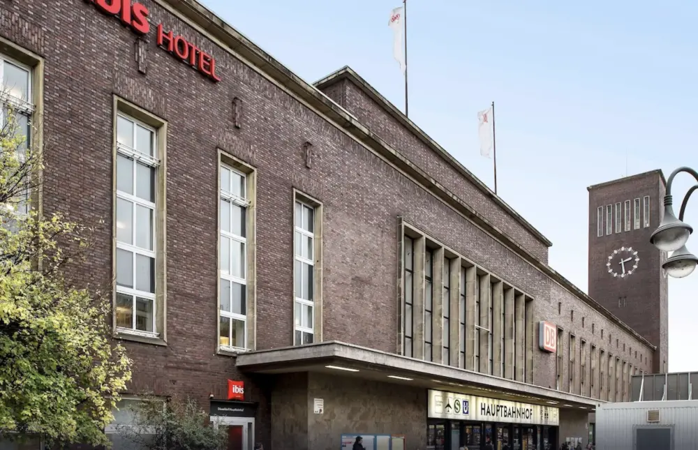 Ibis Dusseldorf Hauptbahnhof | Stedentrip Düsseldorf - Trein en Hotel Duitsland
