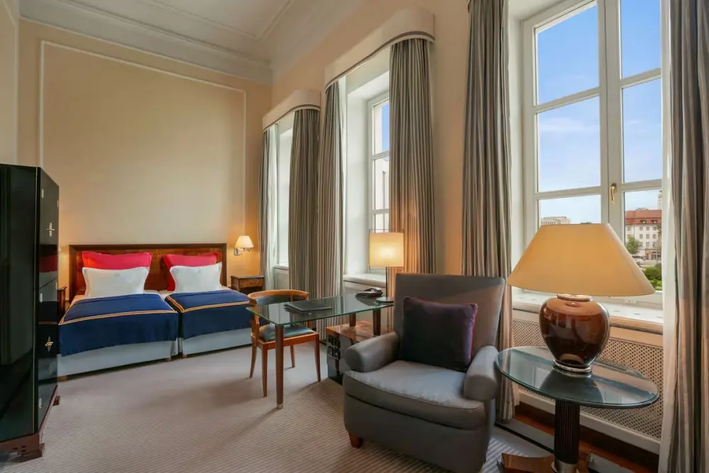 Taschenberg Kempinski - Stedentrip Dresden - Trein en Hotel Duitsland