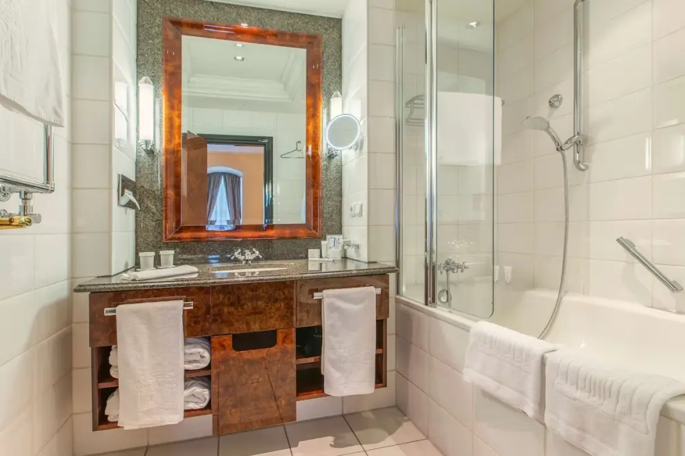 Taschenberg Kempinski - Stedentrip Dresden - Trein en Hotel Duitsland