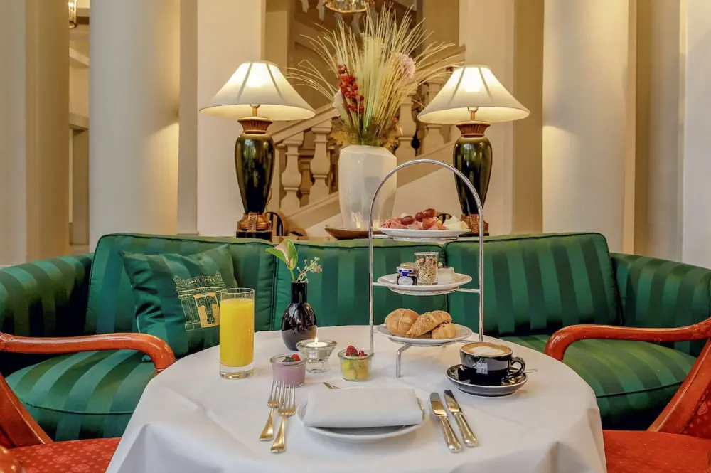 Taschenberg Kempinski - Stedentrip Dresden - Trein en Hotel Duitsland