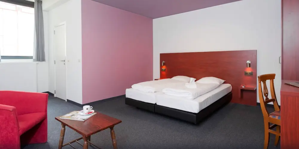 Hotel Century - Stedentrip Antwerpen - Trein en Hotel Belgie