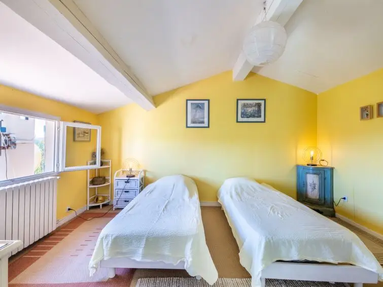 VAKANTIEHUIS GRASSE ZWEMBAD (10P) | Treinvakantie Frankrijk met huurauto 