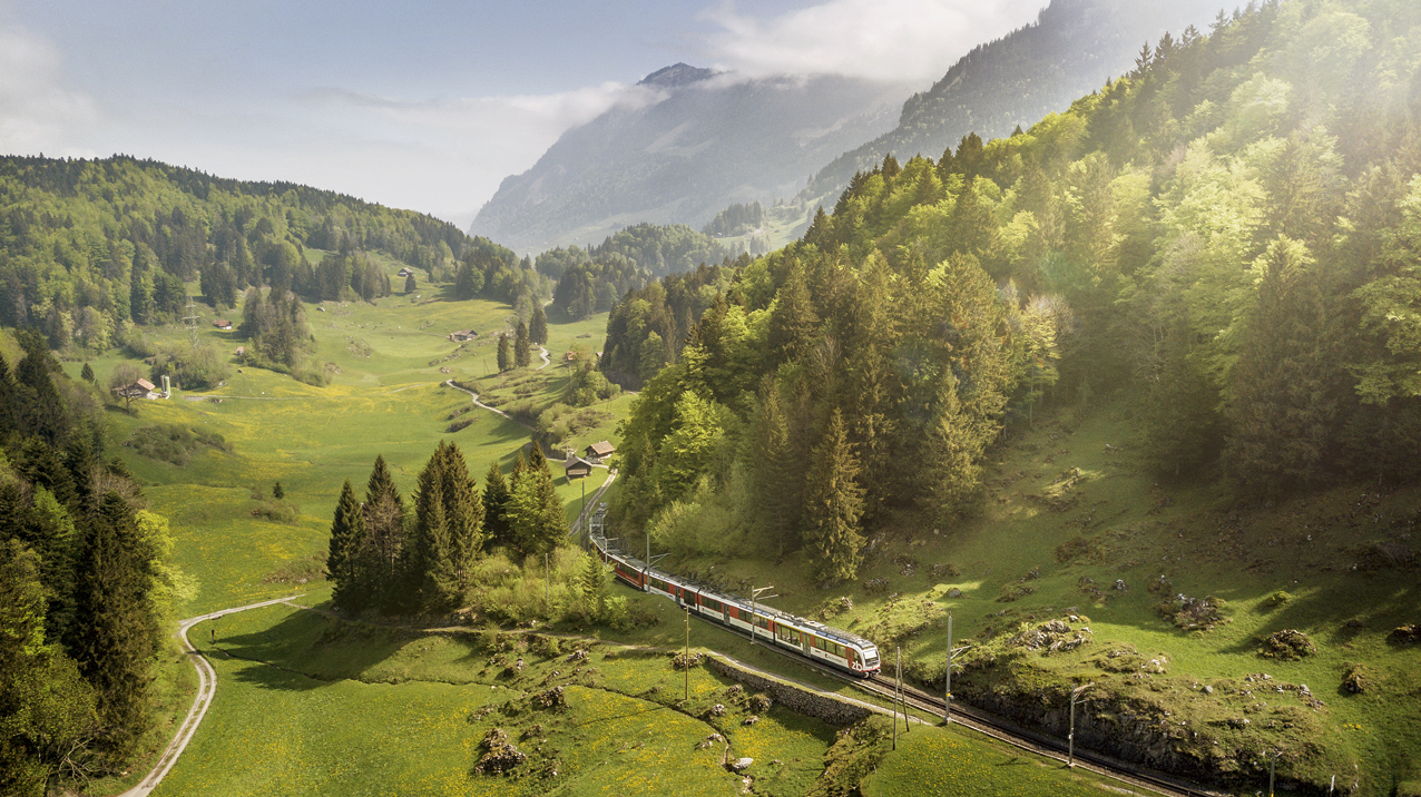 Luzern-Interlaken Express - Panoramatrein Zwitserland