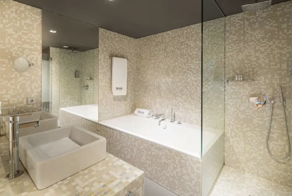 Barceló Hamburg - Stedentrip Hamburg - Trein en Hotel