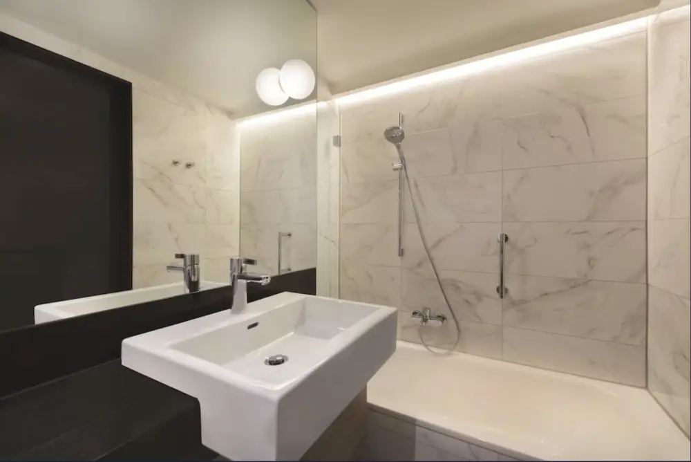 Adina Apartment Hotel Speicherstadt Hamburg - Stedentrip Hamburg - Trein en Hotel