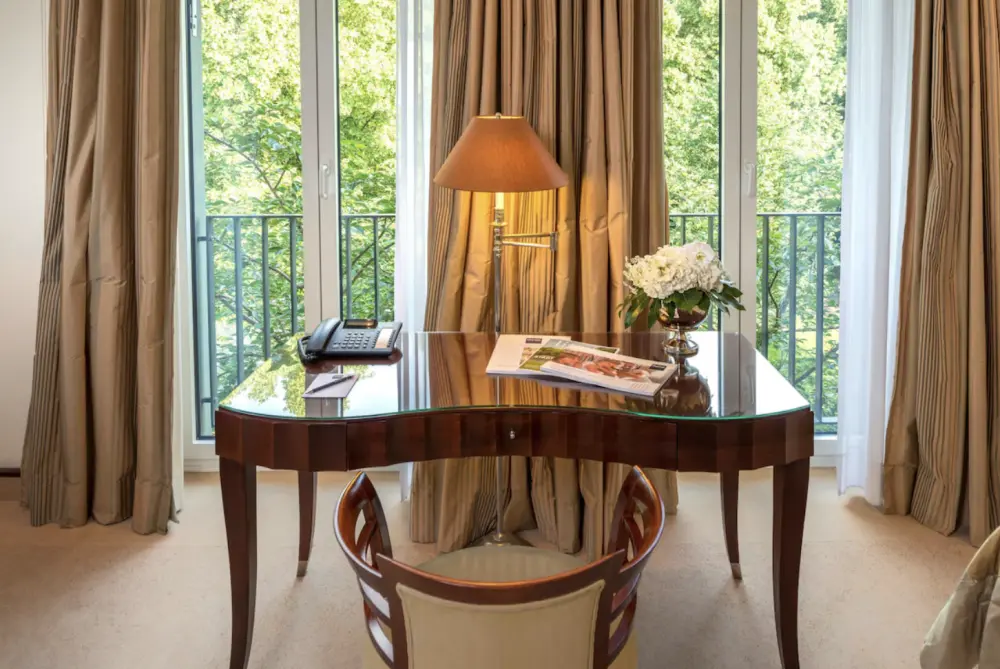 Park Hotel Bremen - Stedentrip Bremen - Trein en Hotel