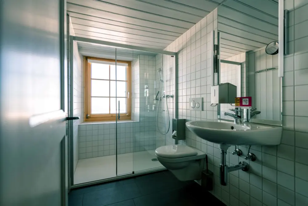 Niesen Kulm badkamer