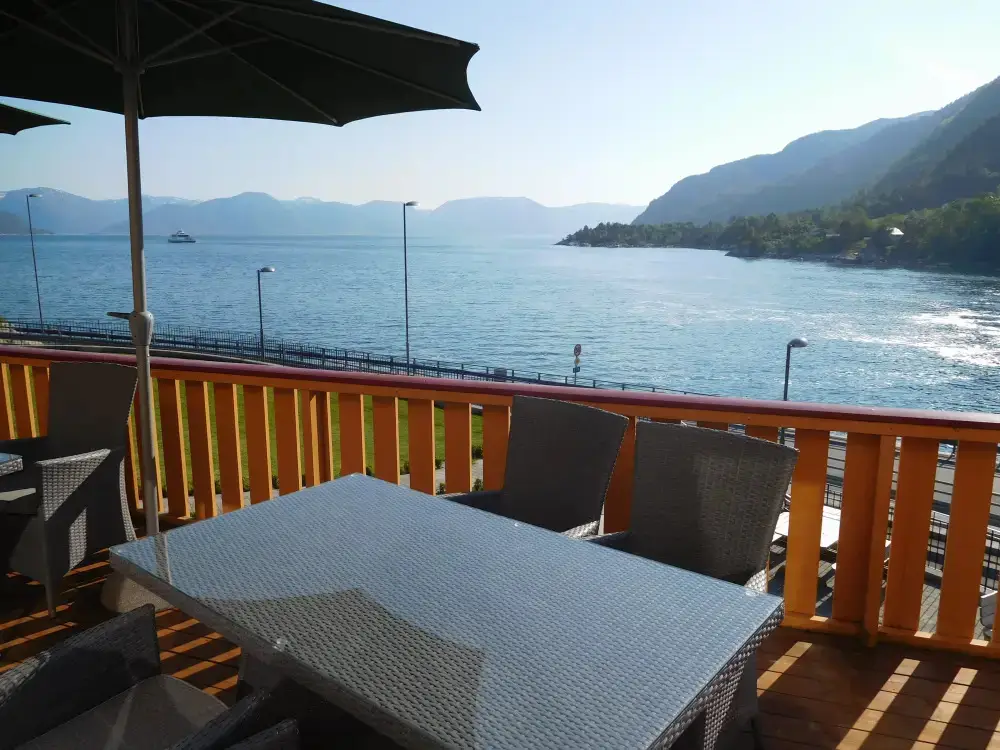 Groepsreis Zuid noorse Fjords uitzicht vanaf hotel