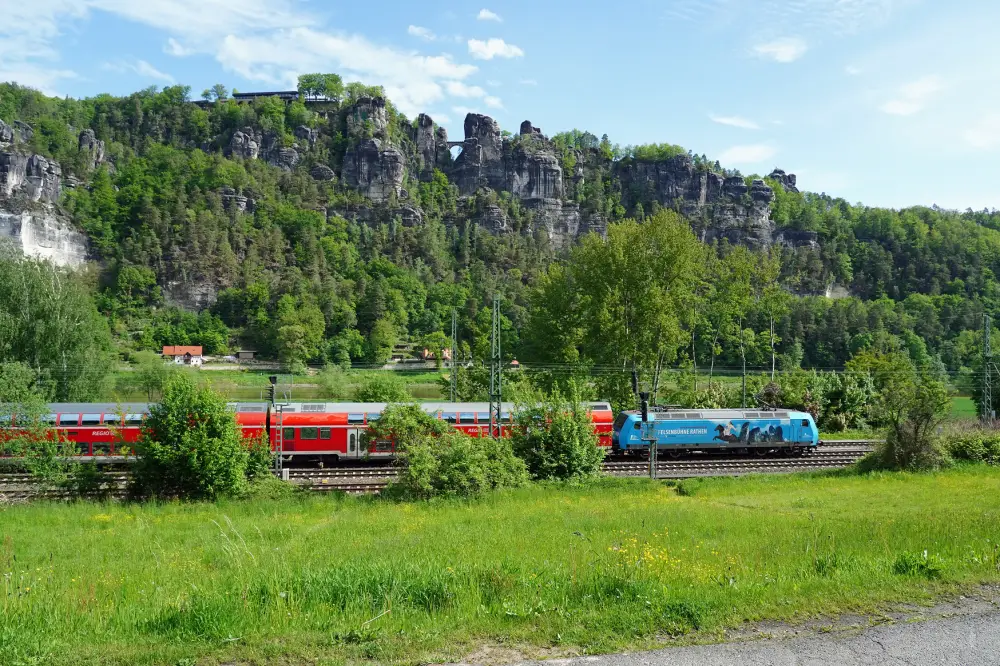 Saksisch Zwitserland treinrondreis trein langs Elbe