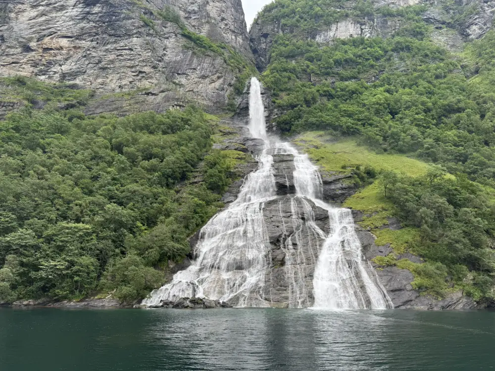 Fjord Tours / Pernille Hunsbedt