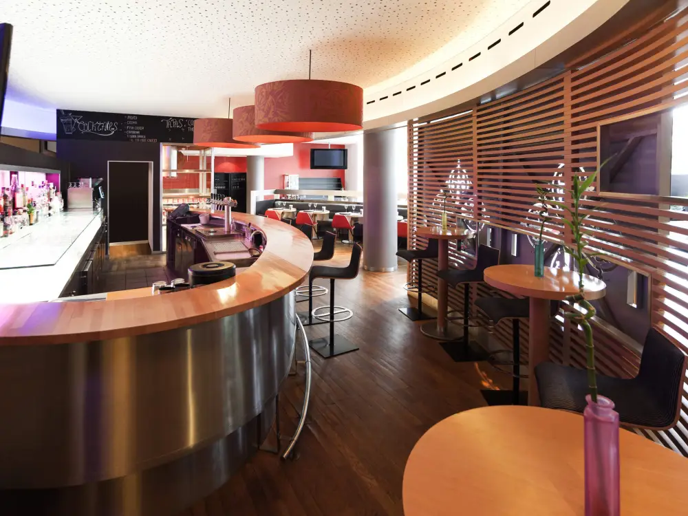 Leuven Novotel bar
