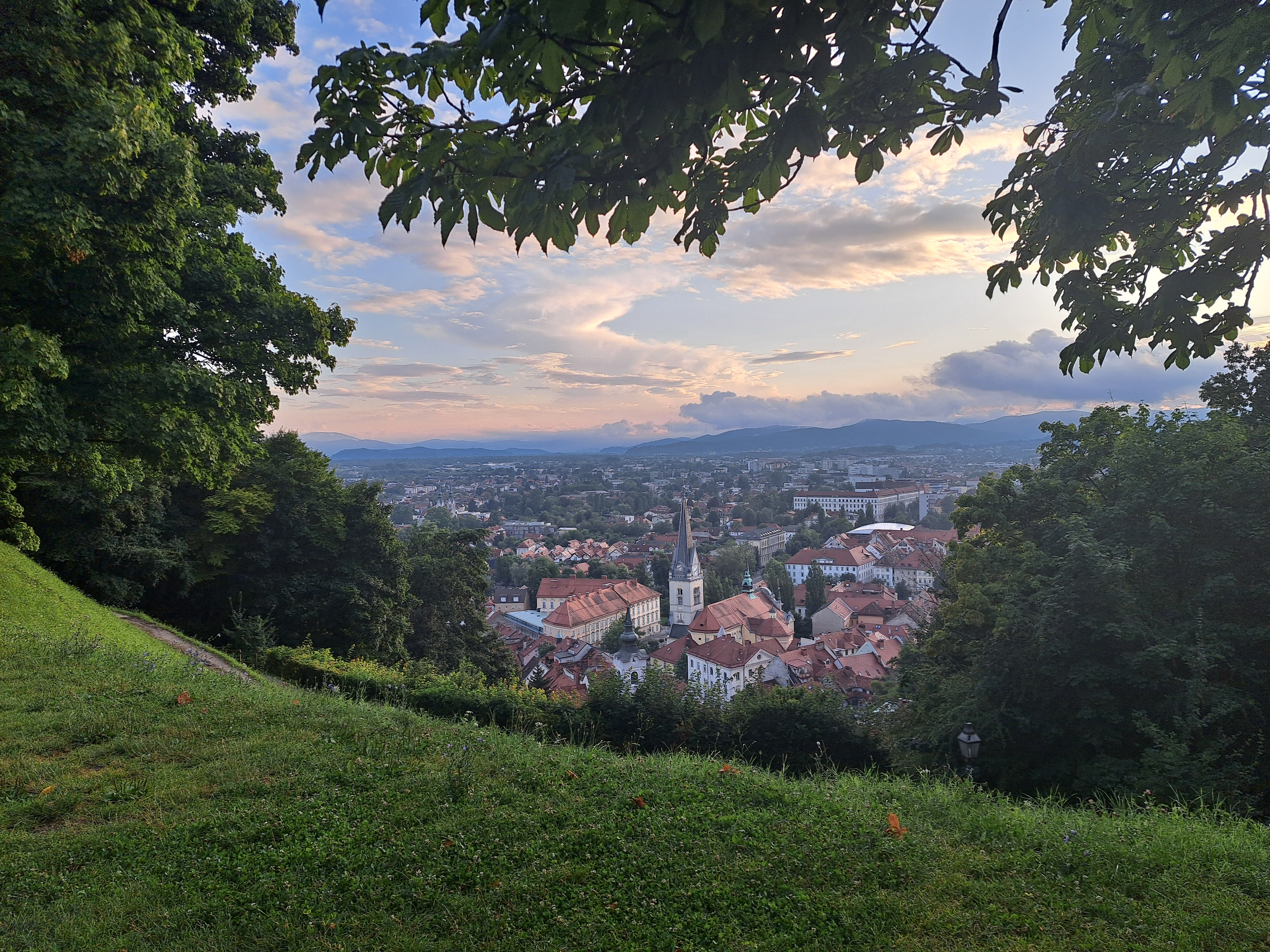 Ljubljana vanaf Kasteel