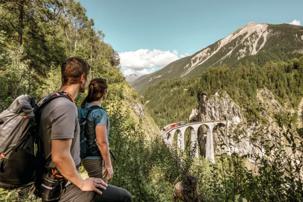 Trein-Wandelreis Rhatische Bahn - Treinrondreis Zwitserland 