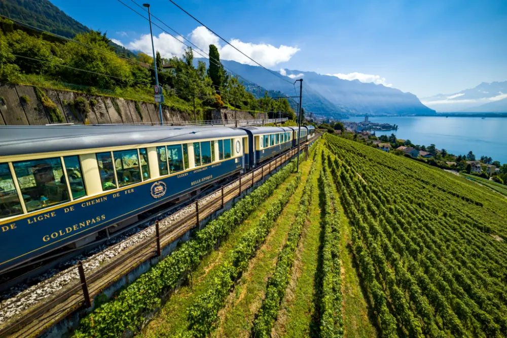 Grand Train Tour | Rondreis Zwitserland per Trein | Montreux-MOB-Chocolate-Train