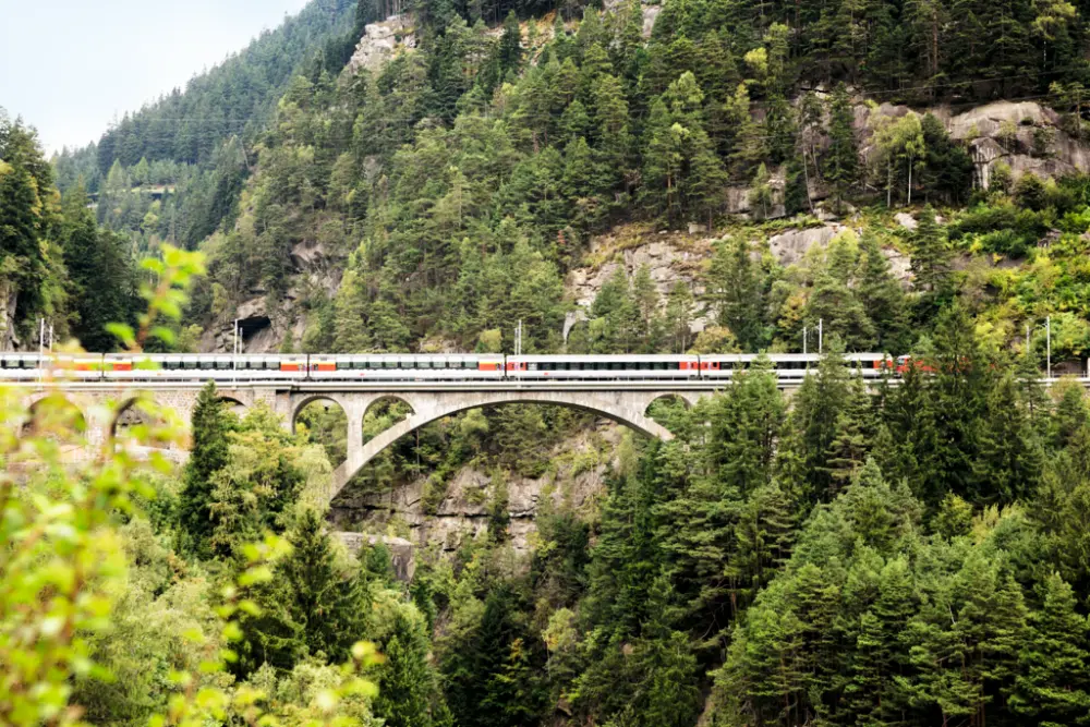 Rondreis Zwitserland Trein | Rail adventure |  Wiesener Viaduct RhB