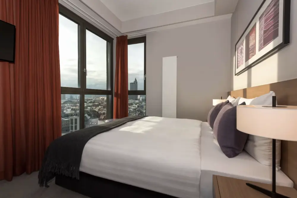 Adina Apartment Neue Oper Frankfurt - Stedentrip Duitsland - Trein en Hotel 