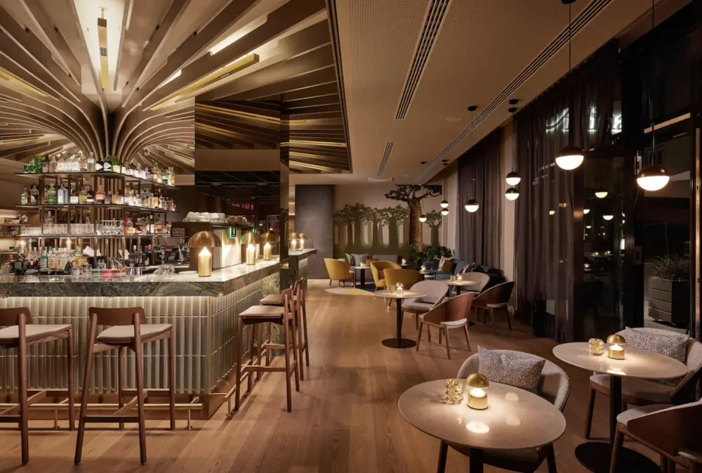 Adina Apartment Hotel Dusseldorf | Stedentrip Düsseldorf - Trein en Hotel Duitsland