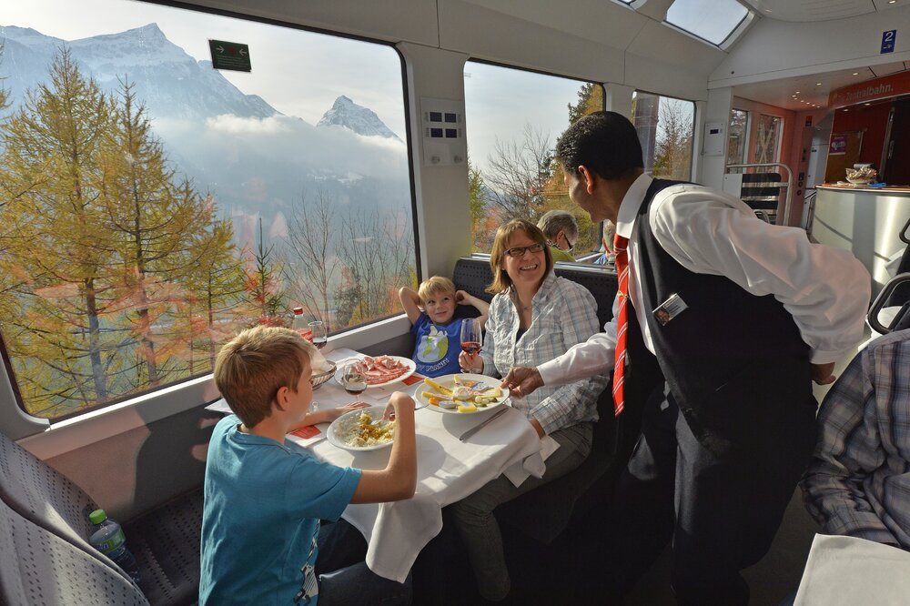 Dining Lucerne–Interlaken Express