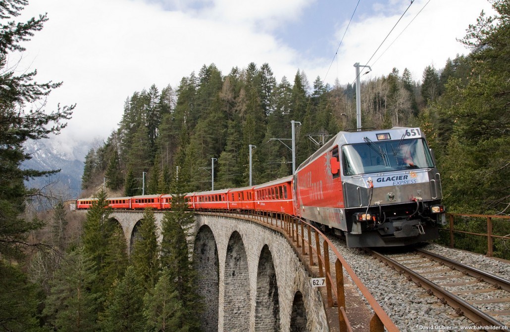 Grisons and Glacier Express | Rail Tour in Switzerland | HappyRail